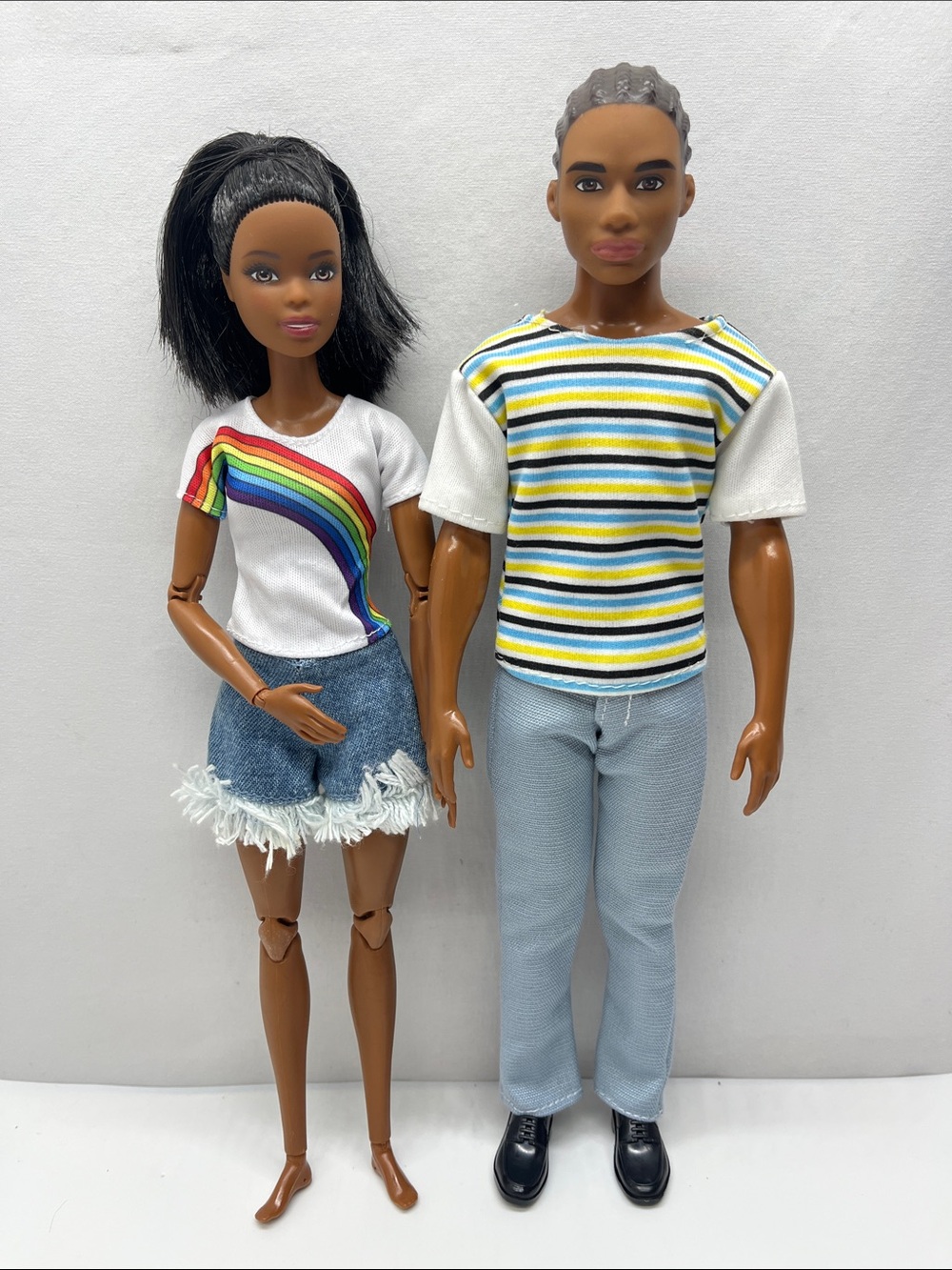 Barbie Fashonista Playset with Rainbow Tee & Striped Top - Multicolor